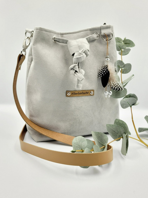 Beuteltasche hellgrau